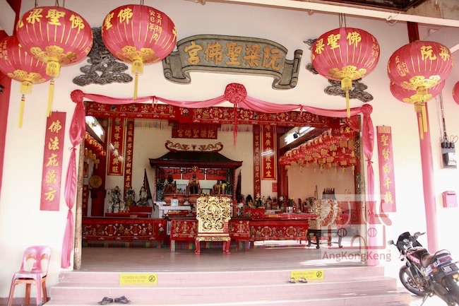 雪兰莪千百家新村阮梁圣佛宫Selangor Petaling Jaya Yuen Leong Sing Fatt Temple Entrance